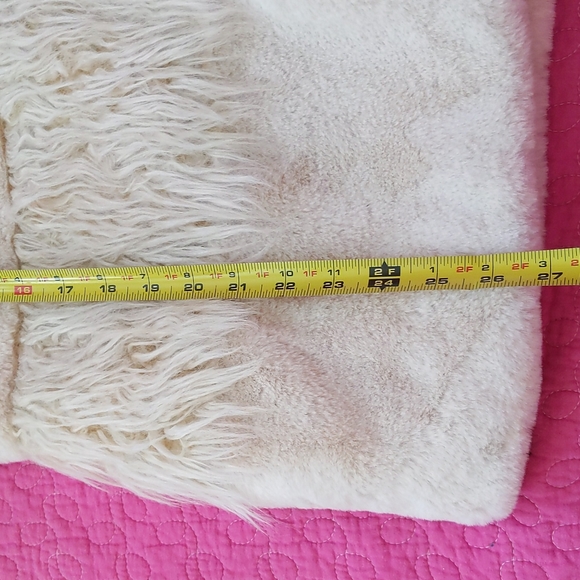 BCBGeneration FUN Faux Fur Jacket XL EUC - Picture 9 of 13